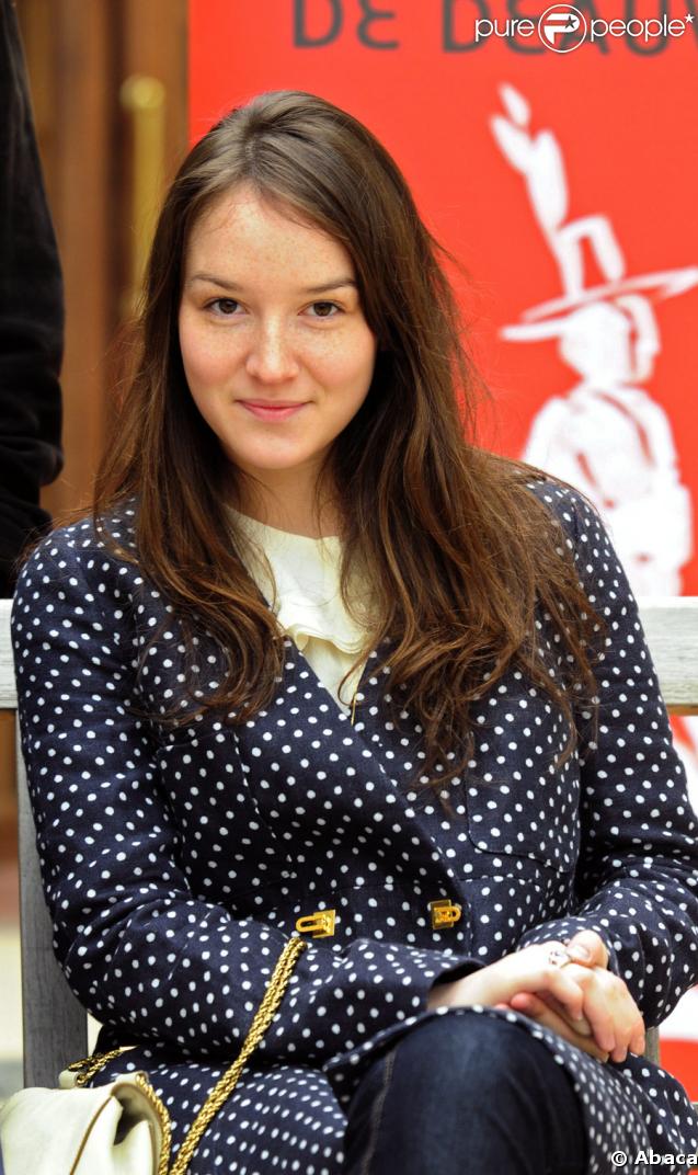 185547 anais demoustier a deauville lors du 637x0 3 jpg 185547 anais demoustier a deauville lors du 637x0 3 jpg