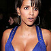 halle_berry_cleavage_03