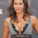 halle-berry-cleavage-01_460ba5050532a