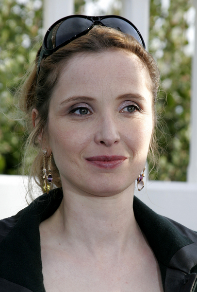 Julie Delpy - Wallpaper Gallery