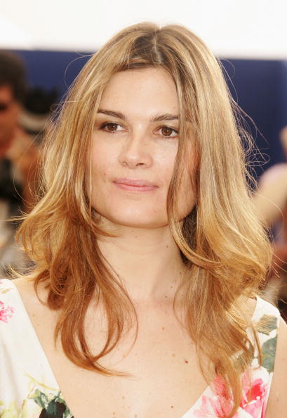 Marina Hands - Wallpaper Actress