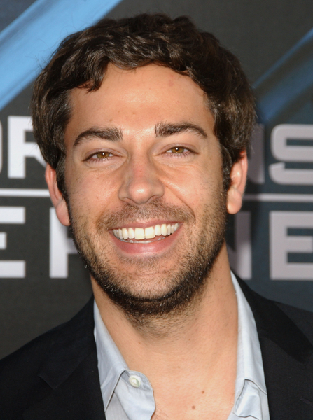 Zachary Levi - Wallpaper Image