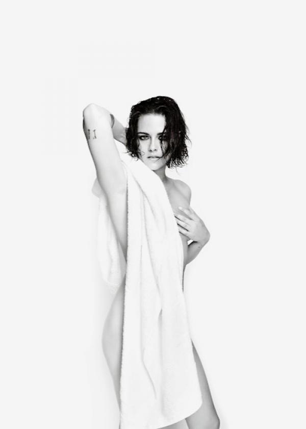 L'actrice Kristen Stewart pose nue pour Mario Testino