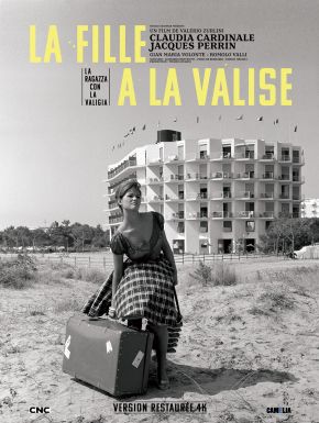 La Fille à La Valise