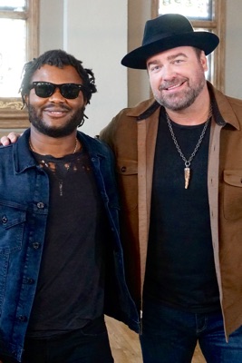  Lee Brice Et Blessing Offor évoquent 