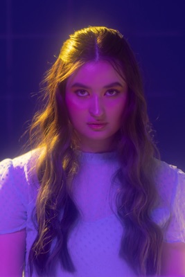  Stephanie Poetri évoque 