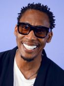 Télécharger Raphael Saadiq évoque « Something Keeps Calling »