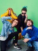 Télécharger GLAM GO! évoque « IDEALNAYA PRICHESKA »