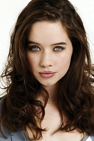 Anna Popplewell