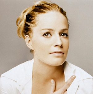 Elisabeth Shue