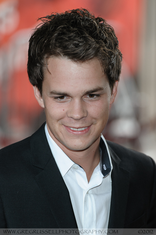 Johnny Simmons