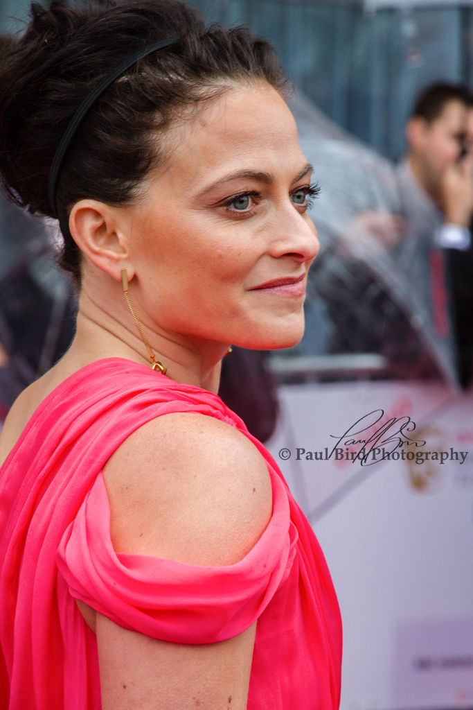 Lara Pulver