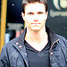 Robbie Amell 