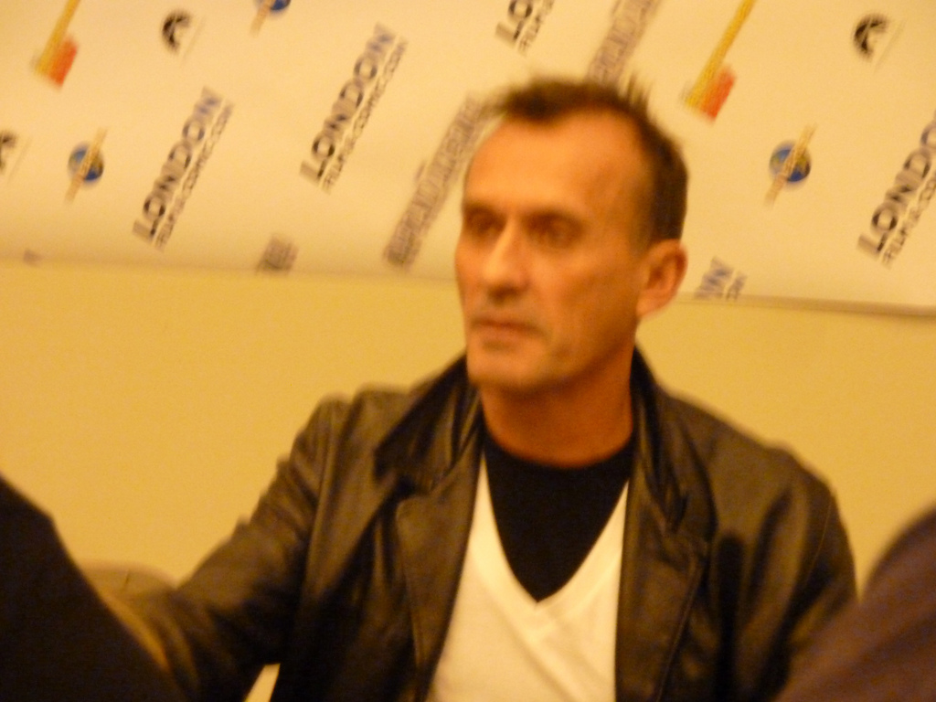 Robert Knepper